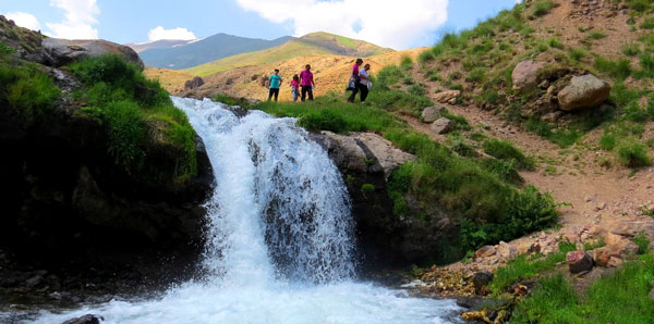 شهرستان سرعین اردبیل مرکز آب گرم و اسکی