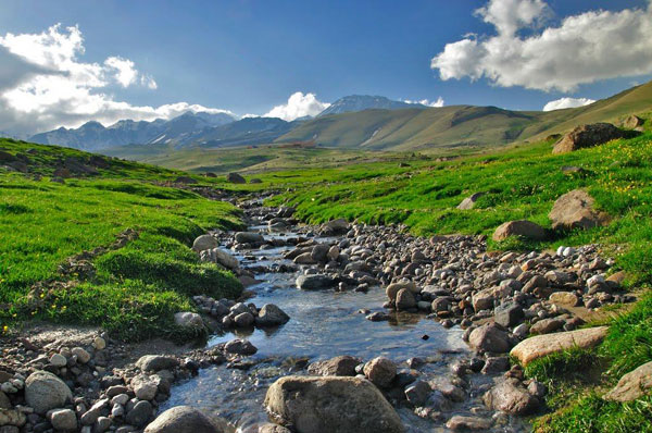 شهرستان سرعین اردبیل مرکز آب گرم و اسکی